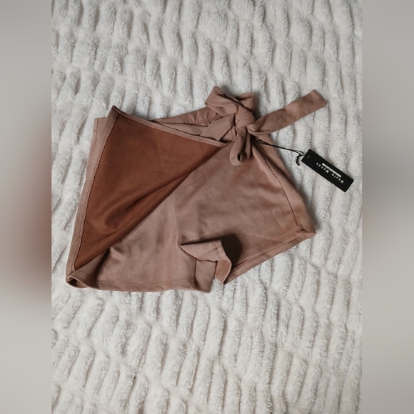 Women's Tan Shorts - Picture 4 of 7
